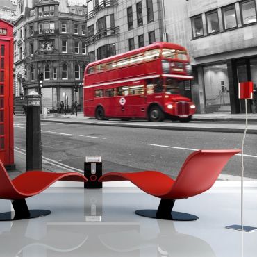 ленти - Червен автобус и телефонна кутия в Лондон