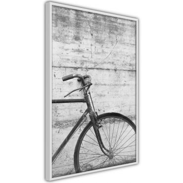 Плакат - Велосипед, облегнат на стената